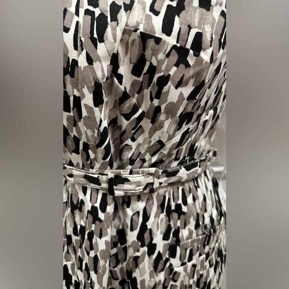 NWT Adrianna Papell Stretch Midi Dress with Belt  sz 8 - Picture 3 of 9